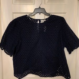 GAP Plus Size Navy Top!